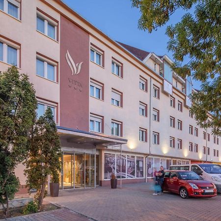 Vitta Hotel Superior Budapeste Exterior foto