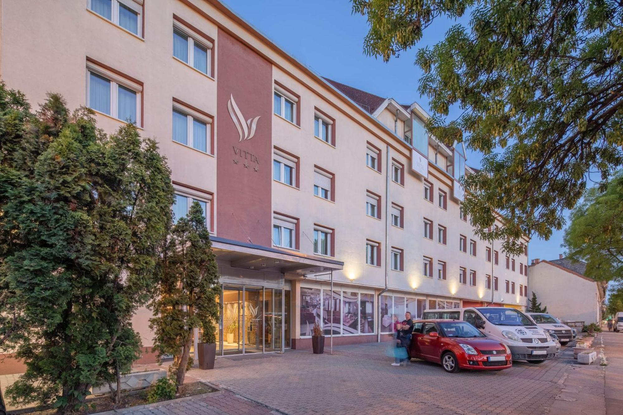 Vitta Hotel Superior Budapeste Exterior foto
